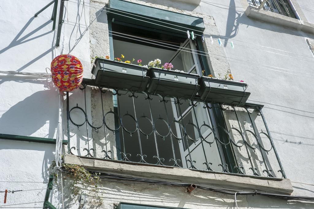 Stay Local In Alfama! Alice Central Home, Near River Lisabona Exterior foto