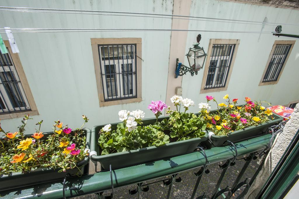 Stay Local In Alfama! Alice Central Home, Near River Lisabona Exterior foto